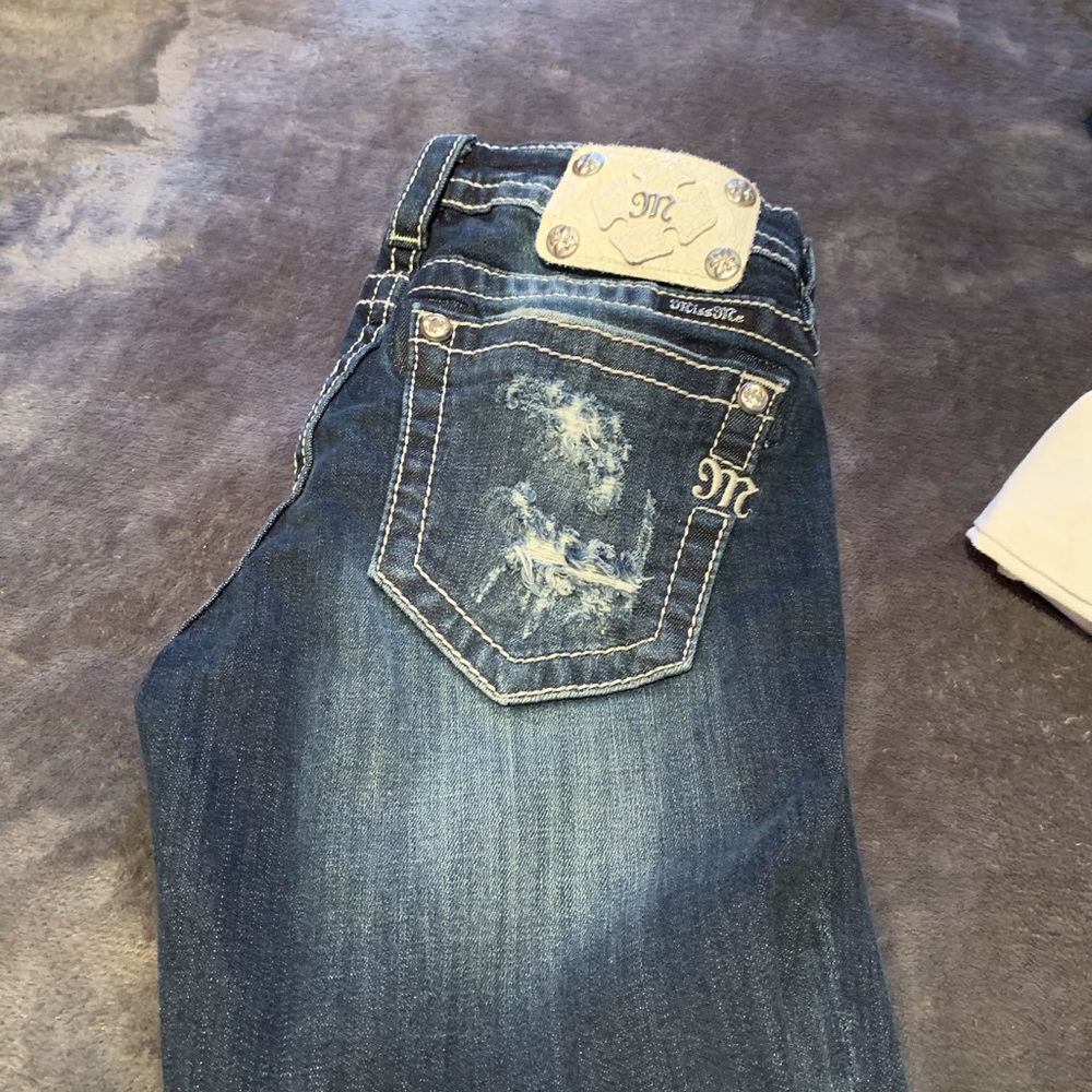 Jeans - Picture 2 of 4